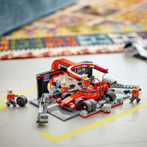 Ferrari Arabalı F1® Pit Stop ve Pit Ekibi