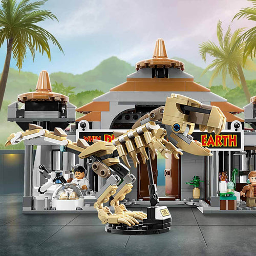 Ziyaretçi Merkezi: T-Rex ve Raptor Saldırısı