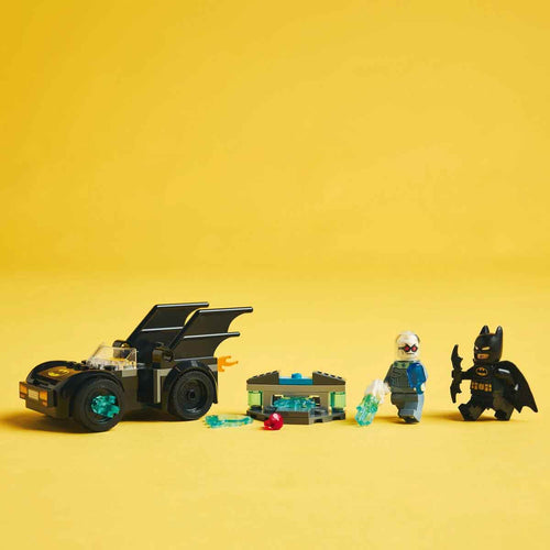 Batman ve Batmobile, Mr. Freeze’e Karşı