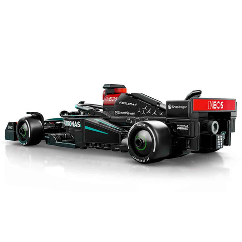 Mercedes-AMG F1® W15 Yarış Arabası