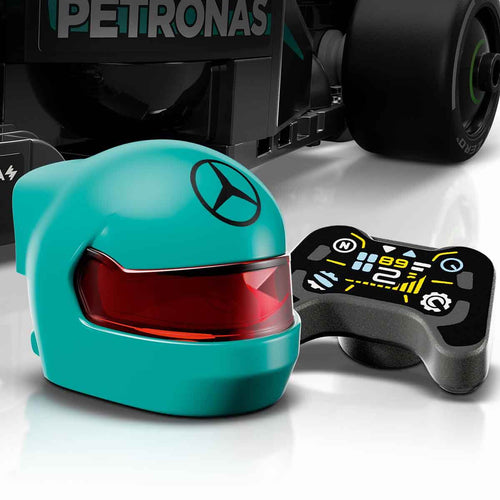 Mercedes-AMG F1® W15 Yarış Arabası