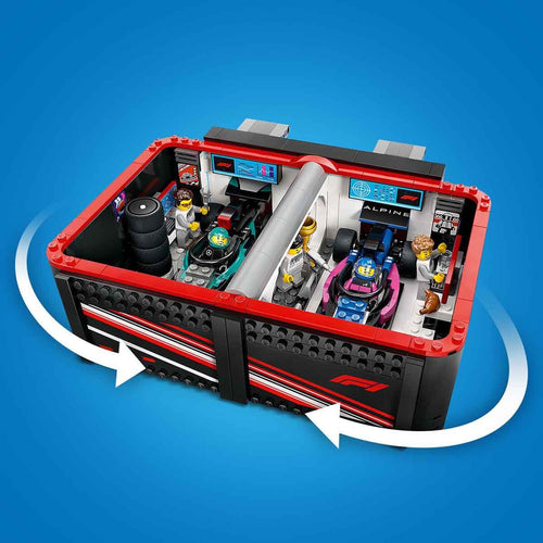 F1® Garajı ve Mercedes-AMG ve Alpine Arabaları