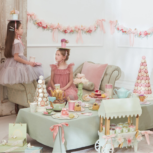 Ladurée Paris Asılan Süs