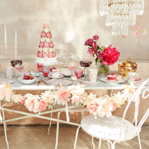 Ladurée Paris Asılan Süs
