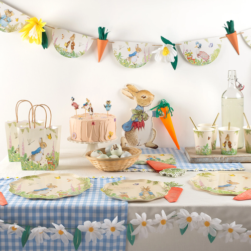 Peter Rabbit in The Garden Yemek Tabakları - 8'li Set